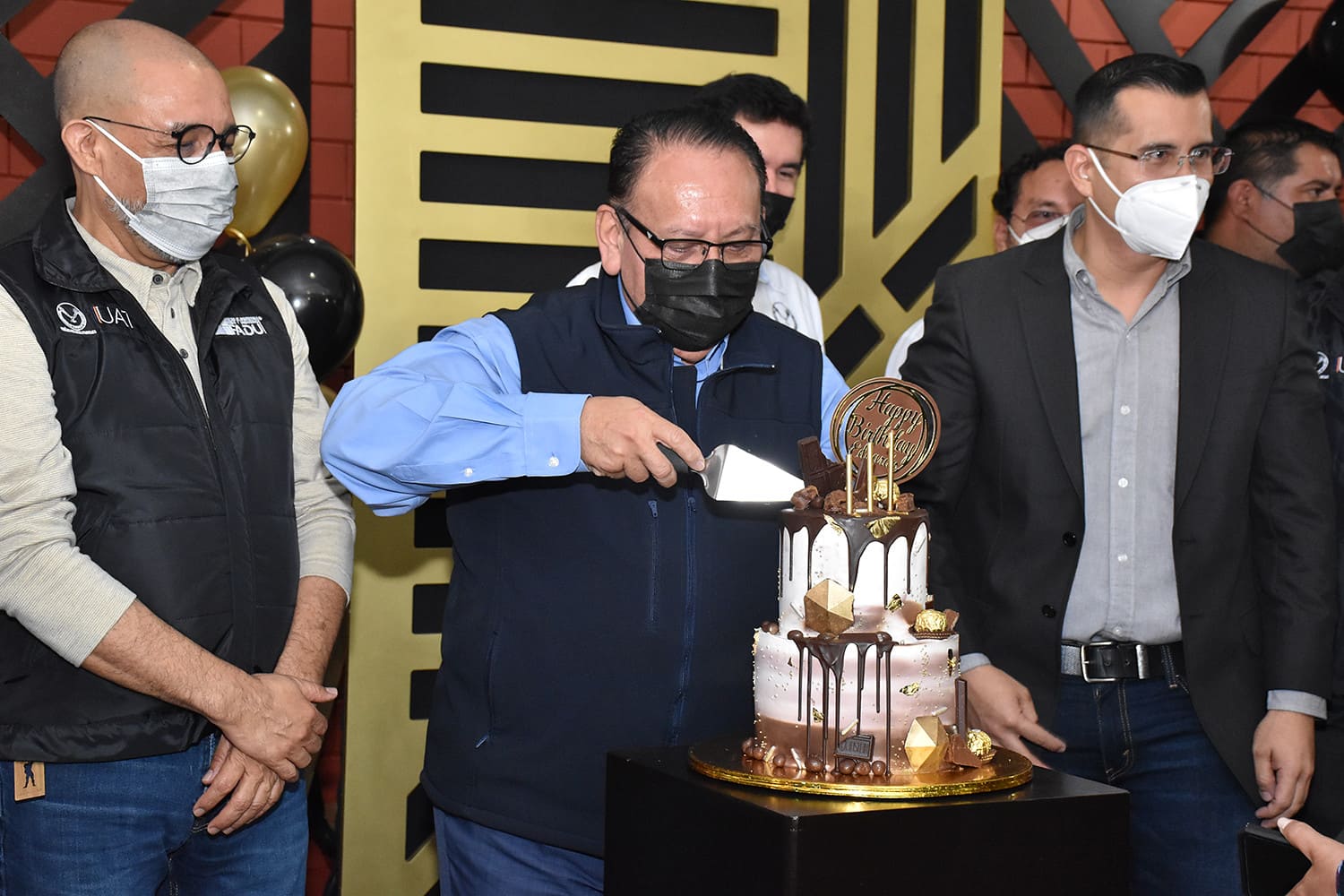 Celebra FADU el cumpleaños del Dr. Eduardo Arvizu Sánchez, Secretario General de la UAT