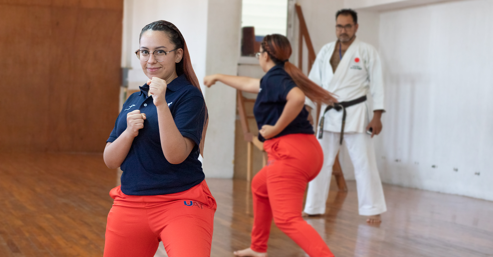 Regresa alumna de competencia de Karate Do