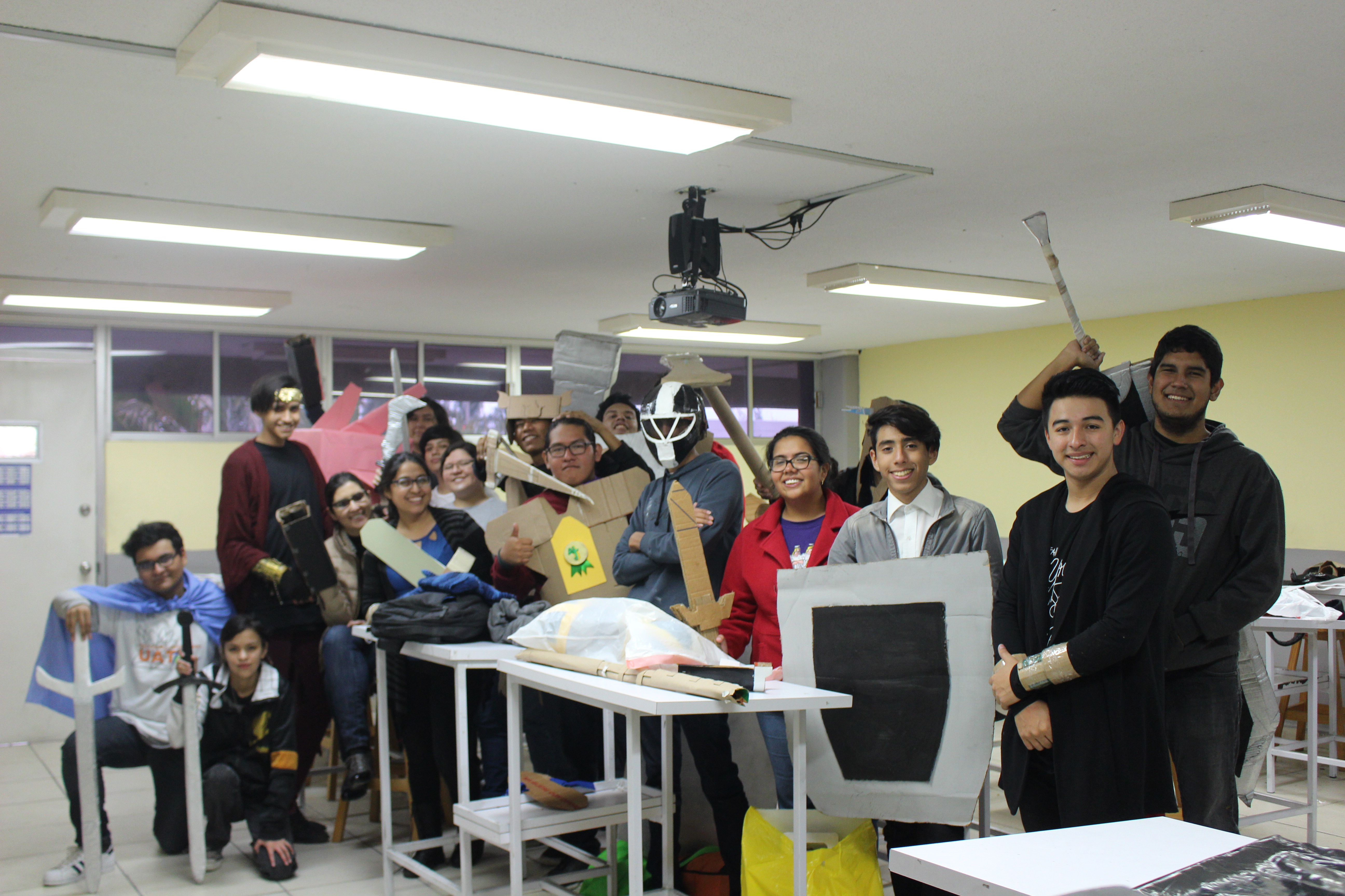 Estudiantes de la FADU realizan actividad académica con material reciclable