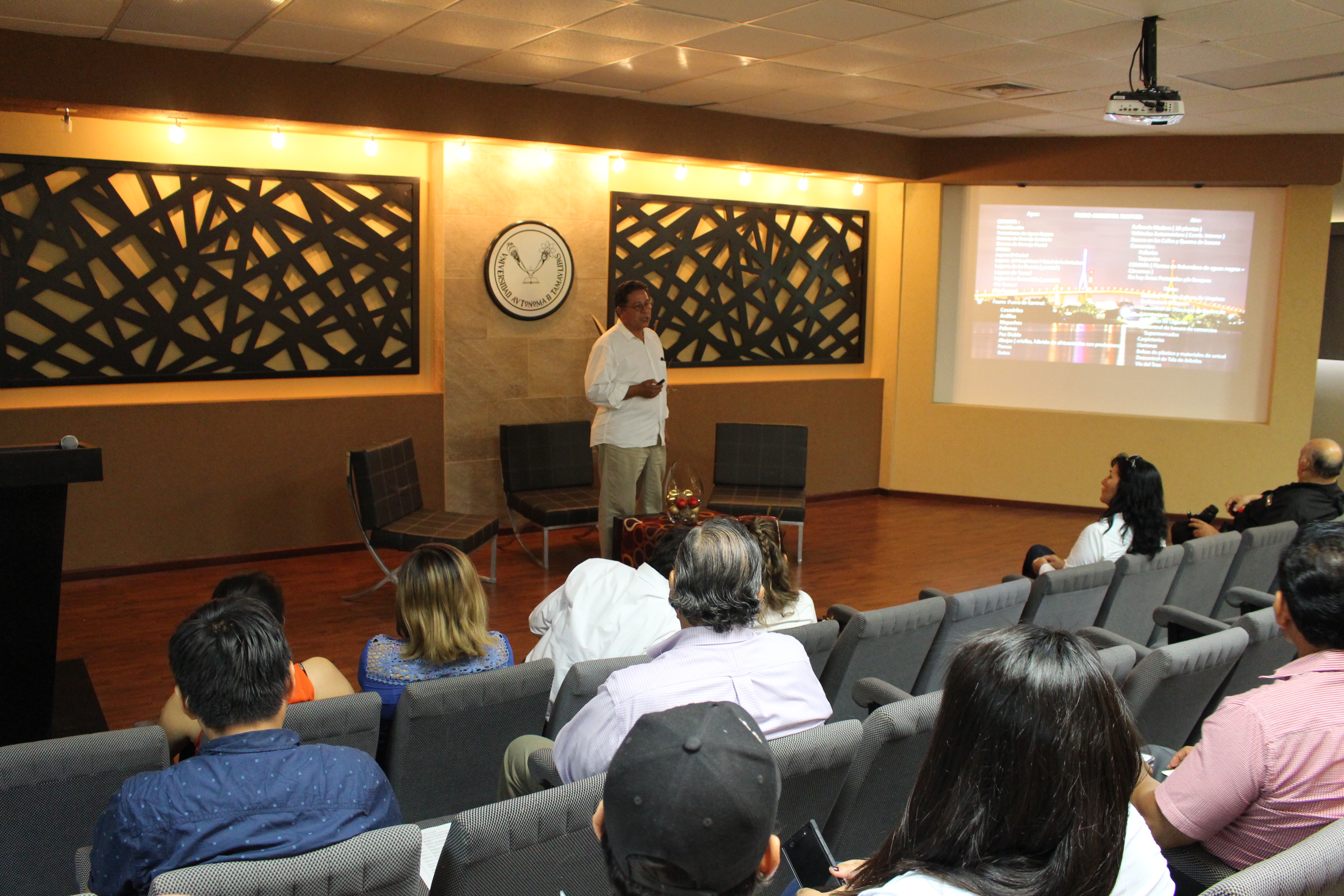 Participan investigadores de la FADU en el foro "Panorama Ambiental y Perspectivas Hídricas del sur de Tamaulipas" en la FADU