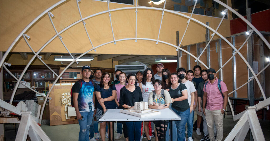 Alumnos FADU realizan práctica en Laboratorio Medioambiental