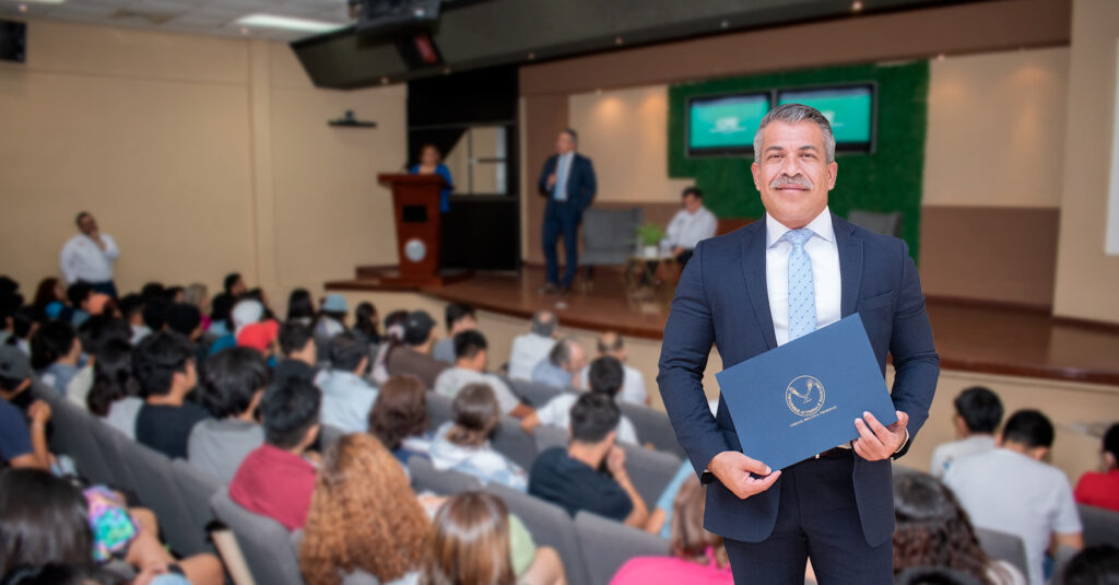 Conferencia de la CFE en la FADU