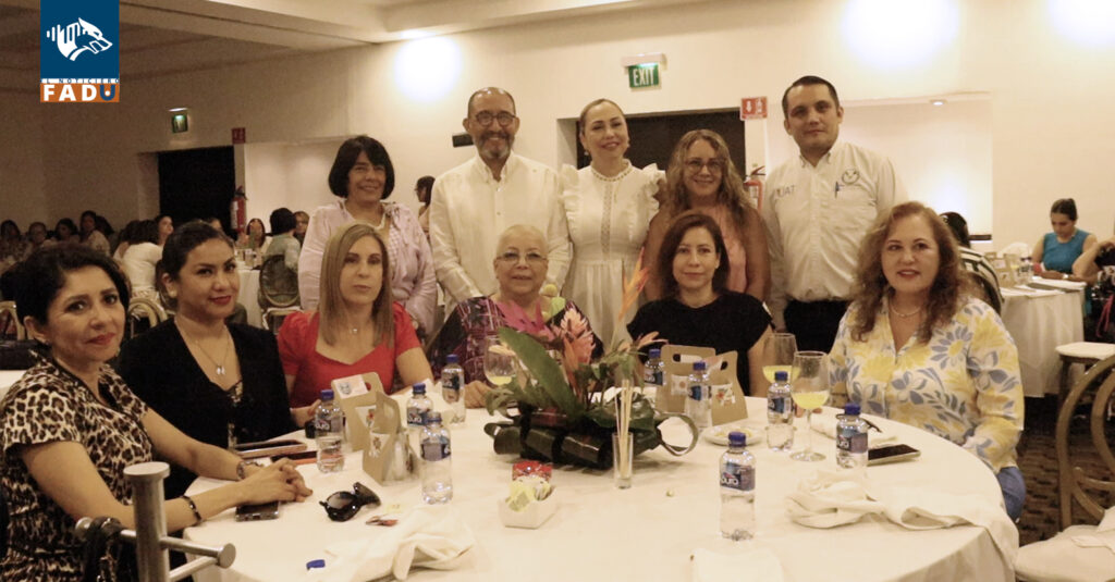 Festejo del Día de las Madres FADU