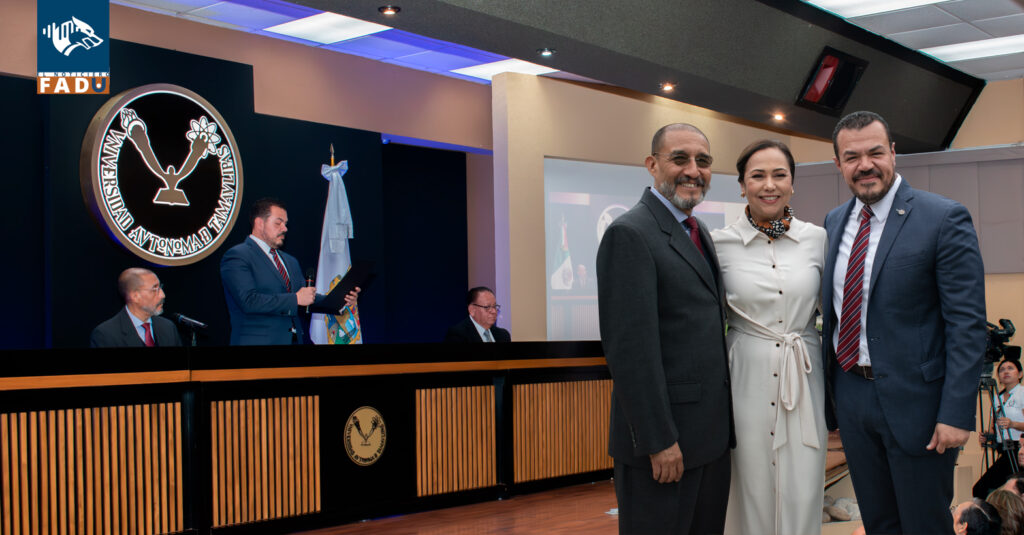 Toma de protesta de nueva Directora FADU
