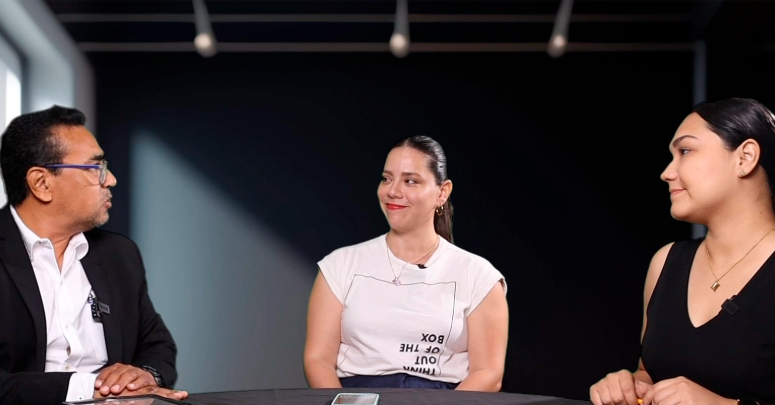 La CÁTEDRA 12 - “Arq. Lorena Mitates Alarcón”